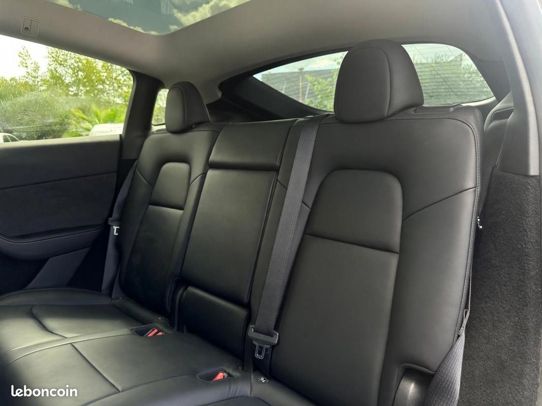 TESLA MODEL Y AWD Performance PH1 - GARANTIE CONSTRUCTEUR (image 15)