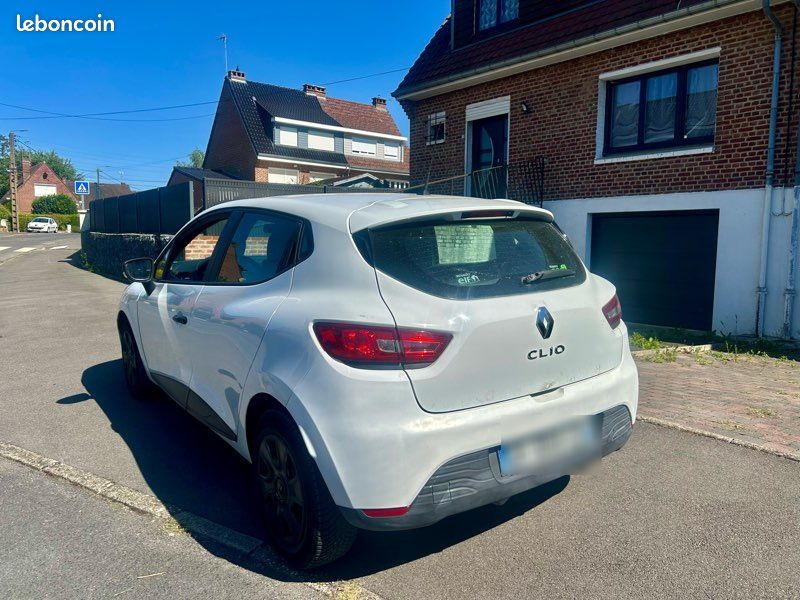 Renault Clio 4 ct - 6 mois (image 3)