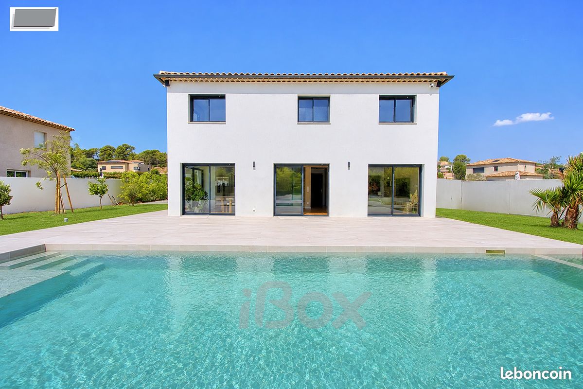 Maison 5 pièces 154 m² · à La Crau · 154 m² · 1 140 000 €