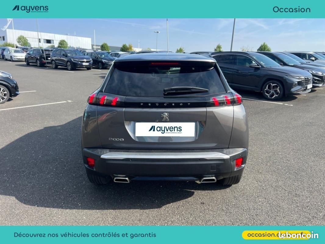 Peugeot 2008 1.2 PureTech 130ch S&S Allure Pack EAT8 (image 10)