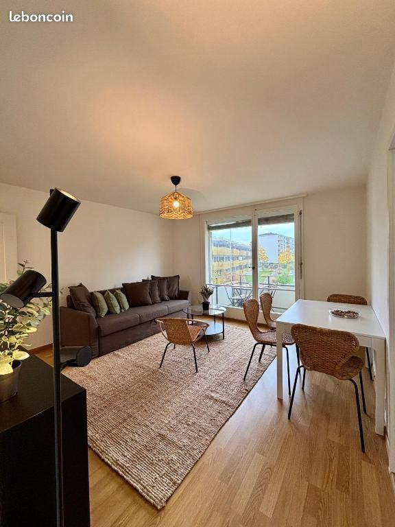Appartement 2 pièces 65 m² · à Gex · 65 m² · 1 050 €/mois