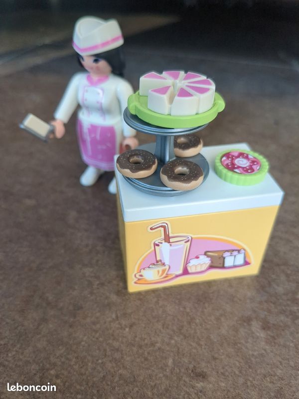 Playmobil 9097 pâtissière avec gâteaux (image 1)