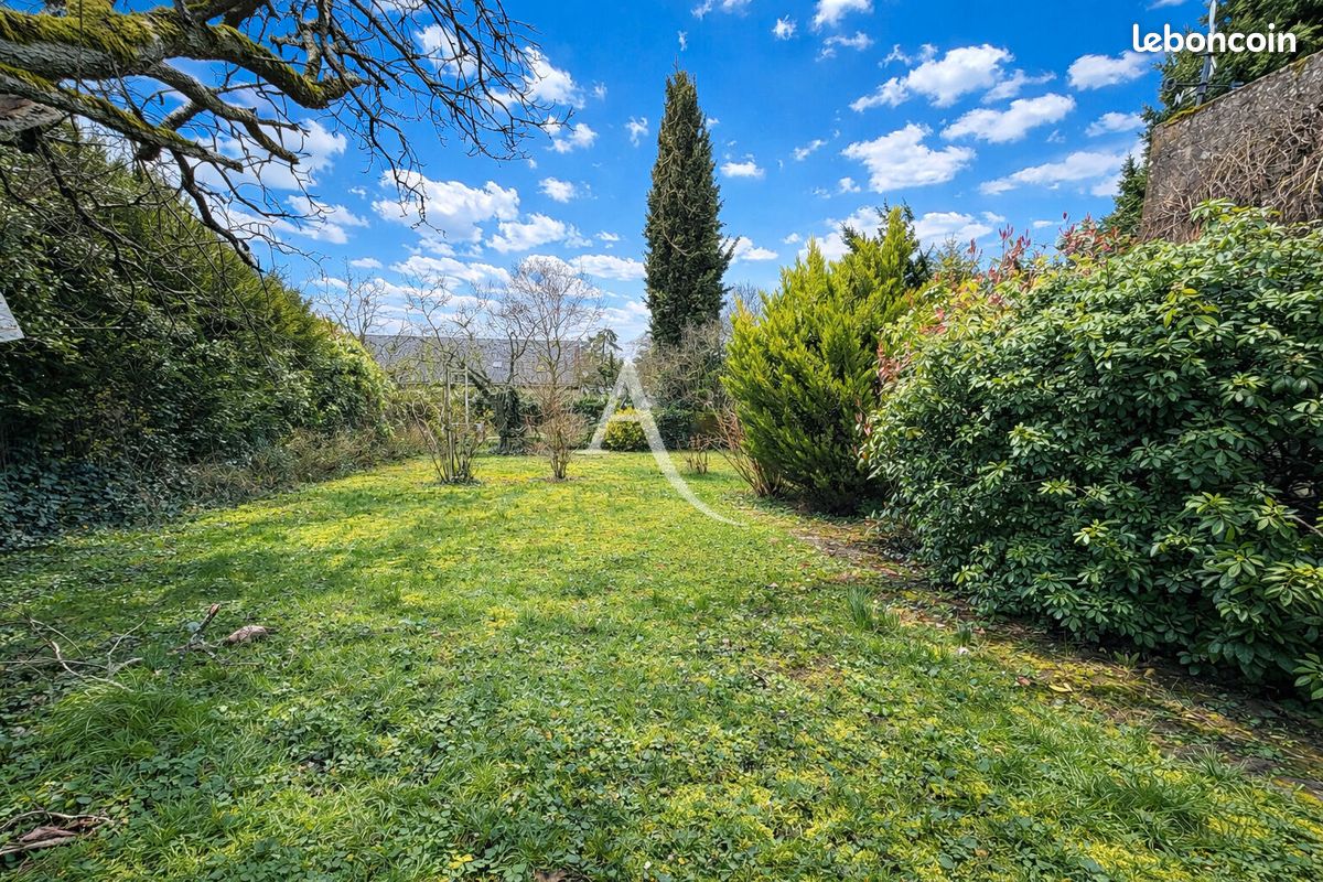 Maison 5 pièces 140 m² · à Vouvray · 140 m² · 222 600 €