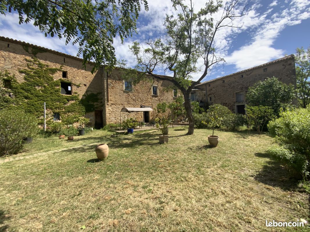 Maison 5 pièces 300 m² · à Uzès · 300 m² · 659 000 €