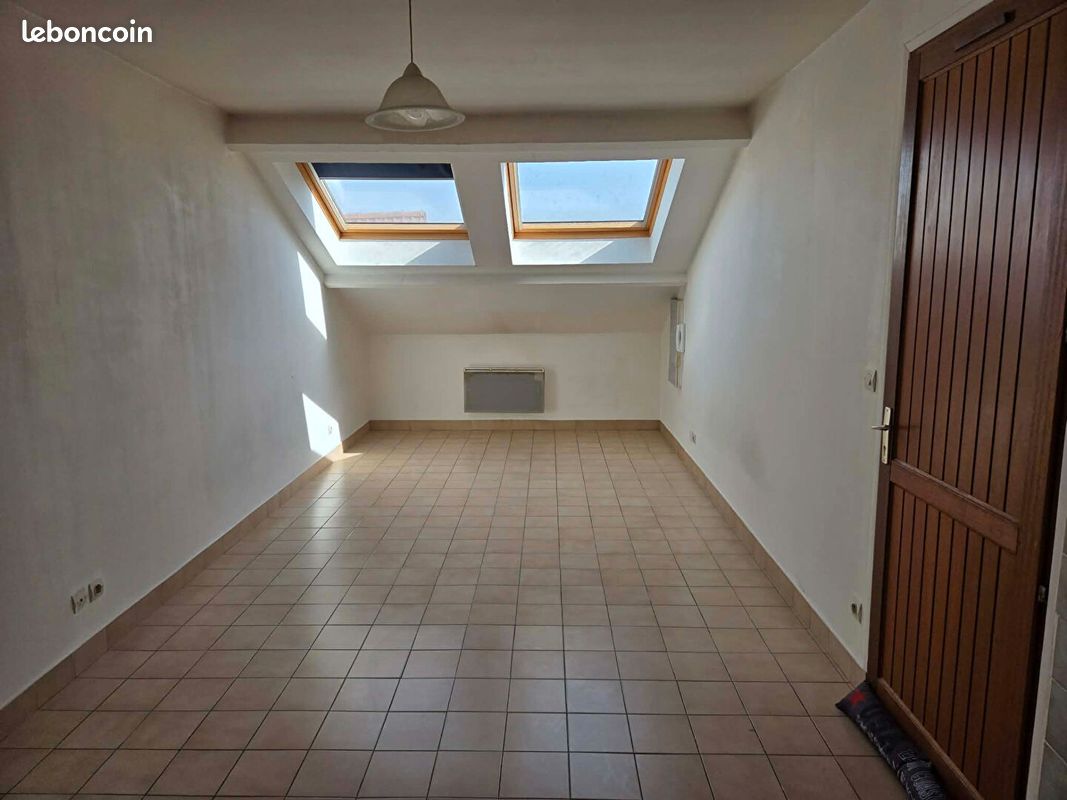 Appartement 1 pièce 22 m² · à La Ville-du-Bois · 22 m² · 550 €/mois