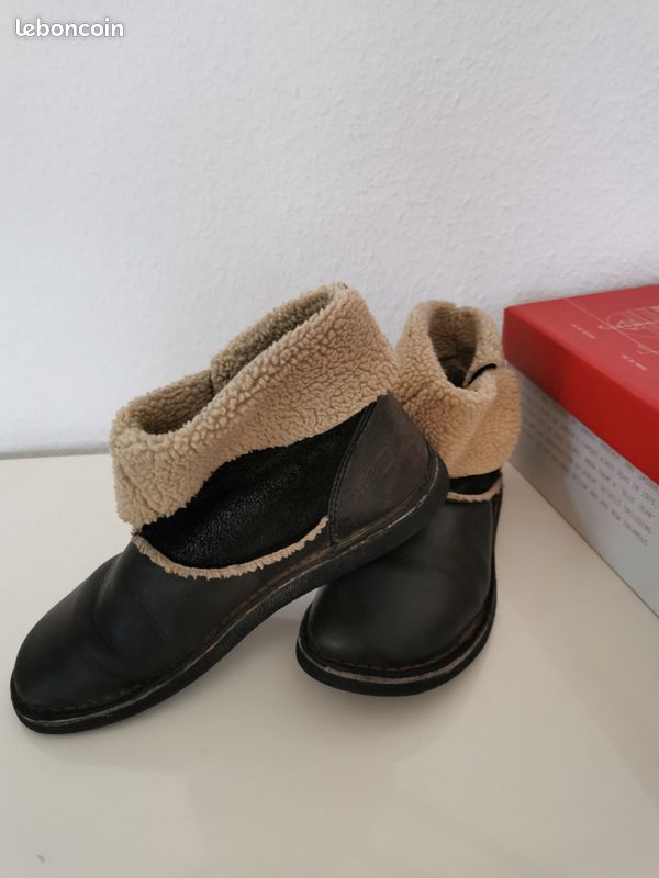 Bottines noires Kickers cuir et daim très bon état taille 40 (image 9)