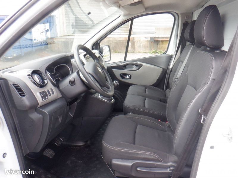 Renault TRAFIC III FG L2H1 1200 1.6 DCI 145CH ENERGY CONFORT EURO6 (image 7)