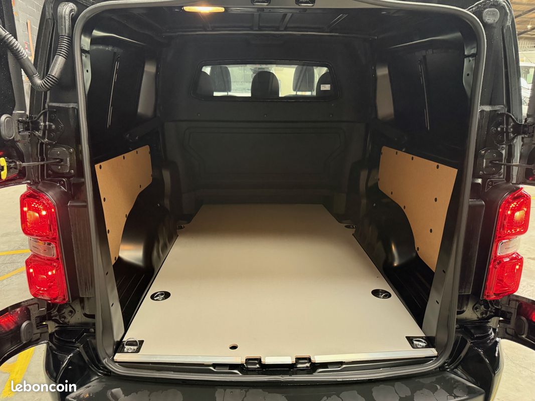 Jumpy xl cabine approfondie 5 places hdi 180 ch 10 km 30.325 ht (36.390 ttc) (image 5)