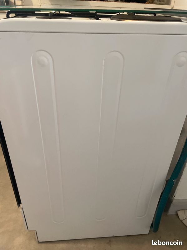 Vends cuisinière Indesit 50 cm de large (image 2)