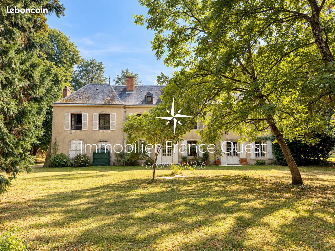 Maison 13 pièces 307 m² · à Le Mans · 307 m² · 300 000 €
