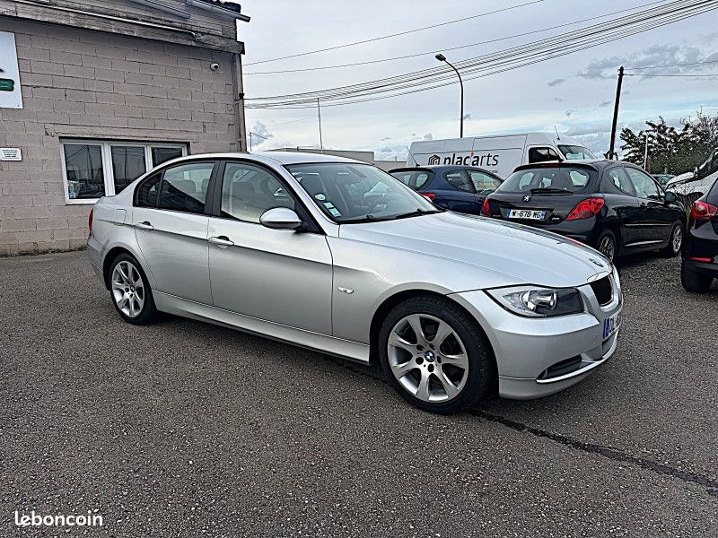 Bmw SERIE 3 (E90) 318I 129CH SPORT (image 3)