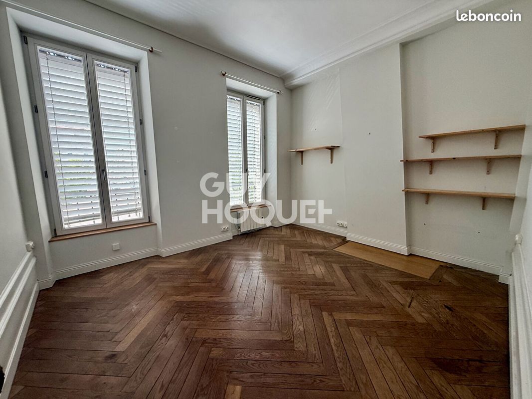 Appartement 2 pièces 49 m² · à Lyon · 49 m² · 918 €