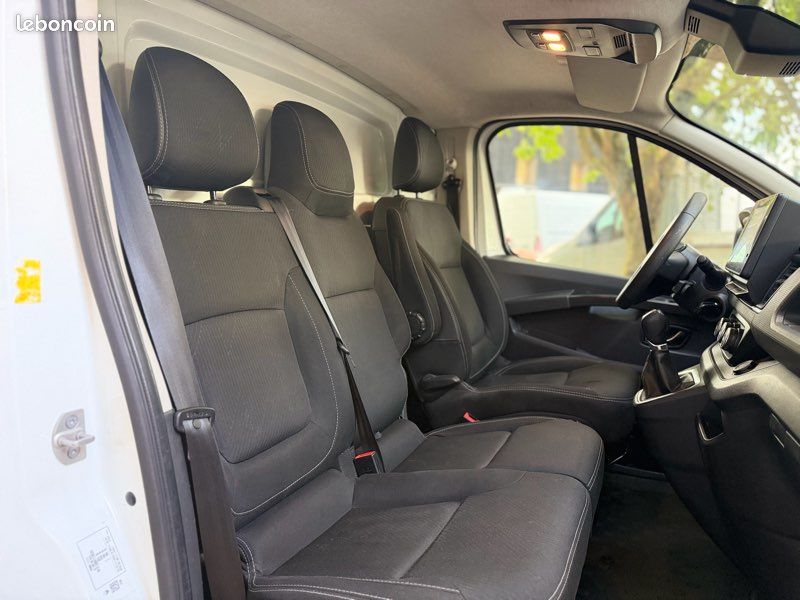Renault Trafic 2.0 Blue dCi 150 L2H1 Grand Confort EDC Fourgon 2023 – photo 13