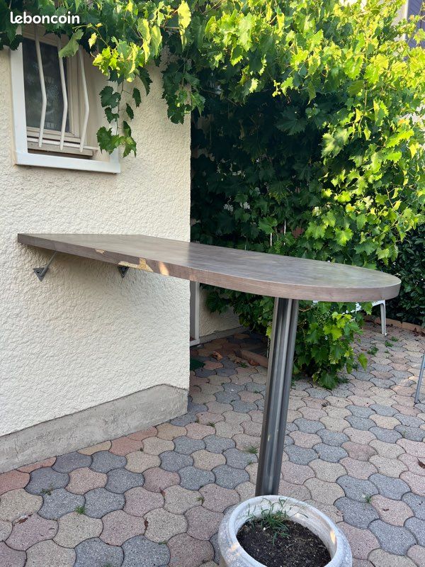 Vends table haute et 4 chaises hautes (image 4)