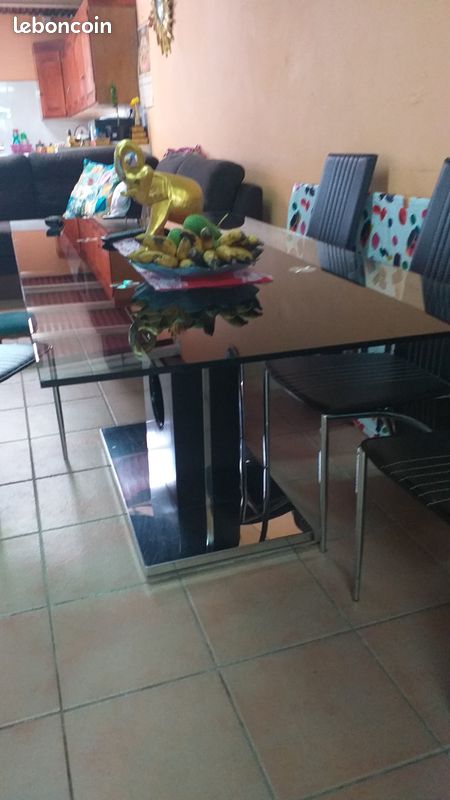 Table en verre + 6 chaises (image 1)