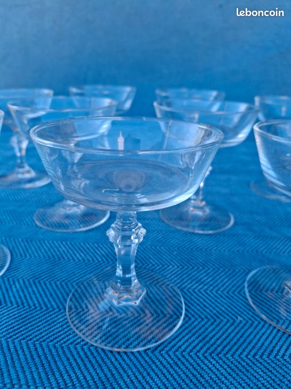 Lot de 9 coupes a champagne (image 2)
