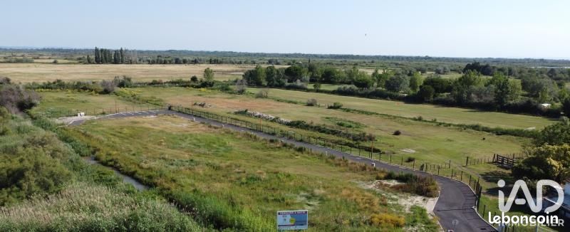 Terrain 451 m² · à Saintes-Maries-de-la-Mer · 451 m² · 189 900 €
