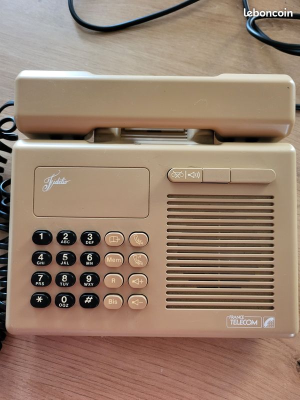 Téléphone ancien (image 1)