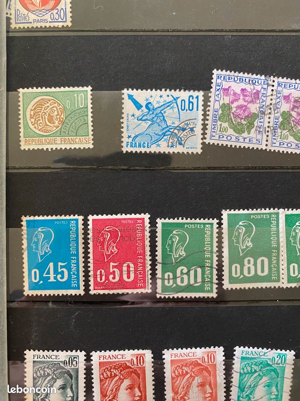 Timbres de France Blasons et Armoiries tous différents