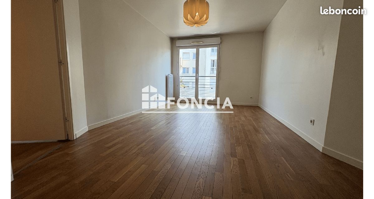 Appartement 3 pièces 61 m² · à Chatou · 61 m² · 1 122 €