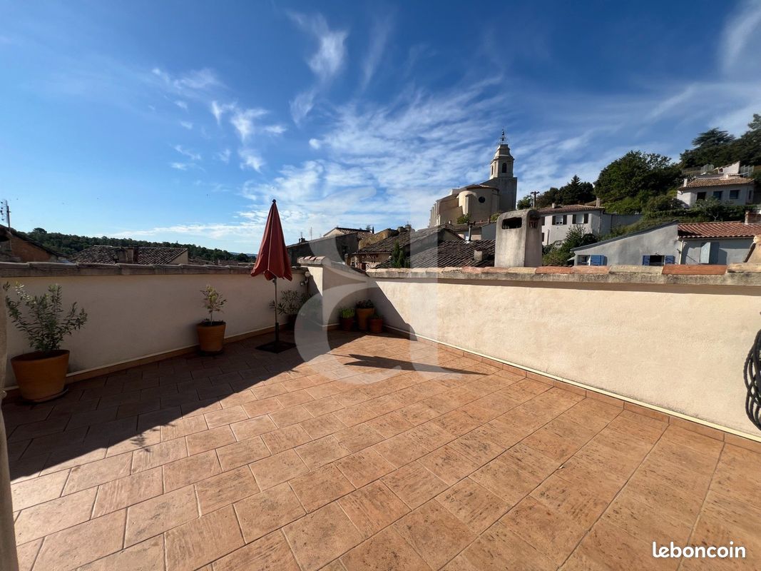 Maison 5 pièces 247 m² · à Bédoin · 247 m² · 383 000 €
