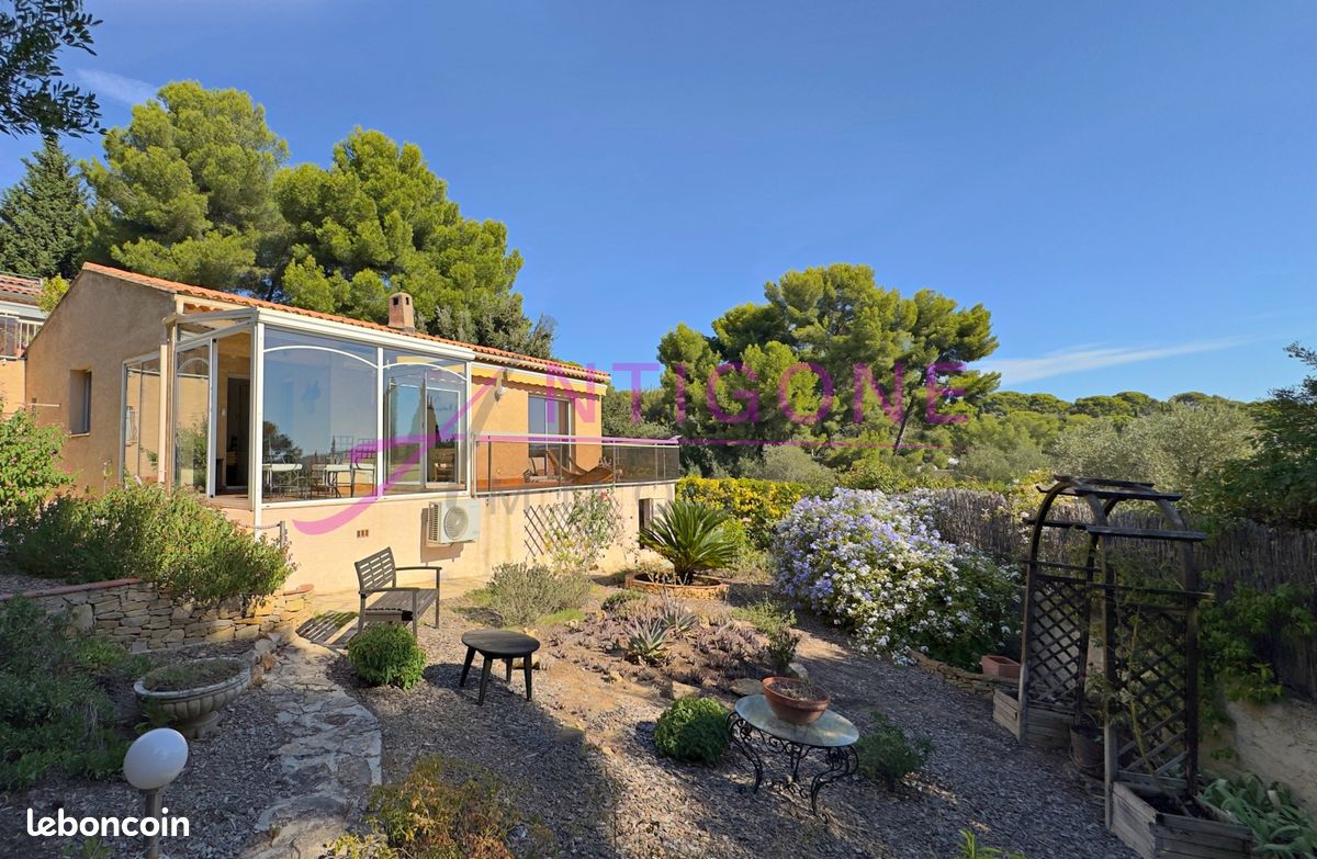 Maison 3 pièces 84 m² · à Sanary-sur-Mer · 84 m² · 650 000 €