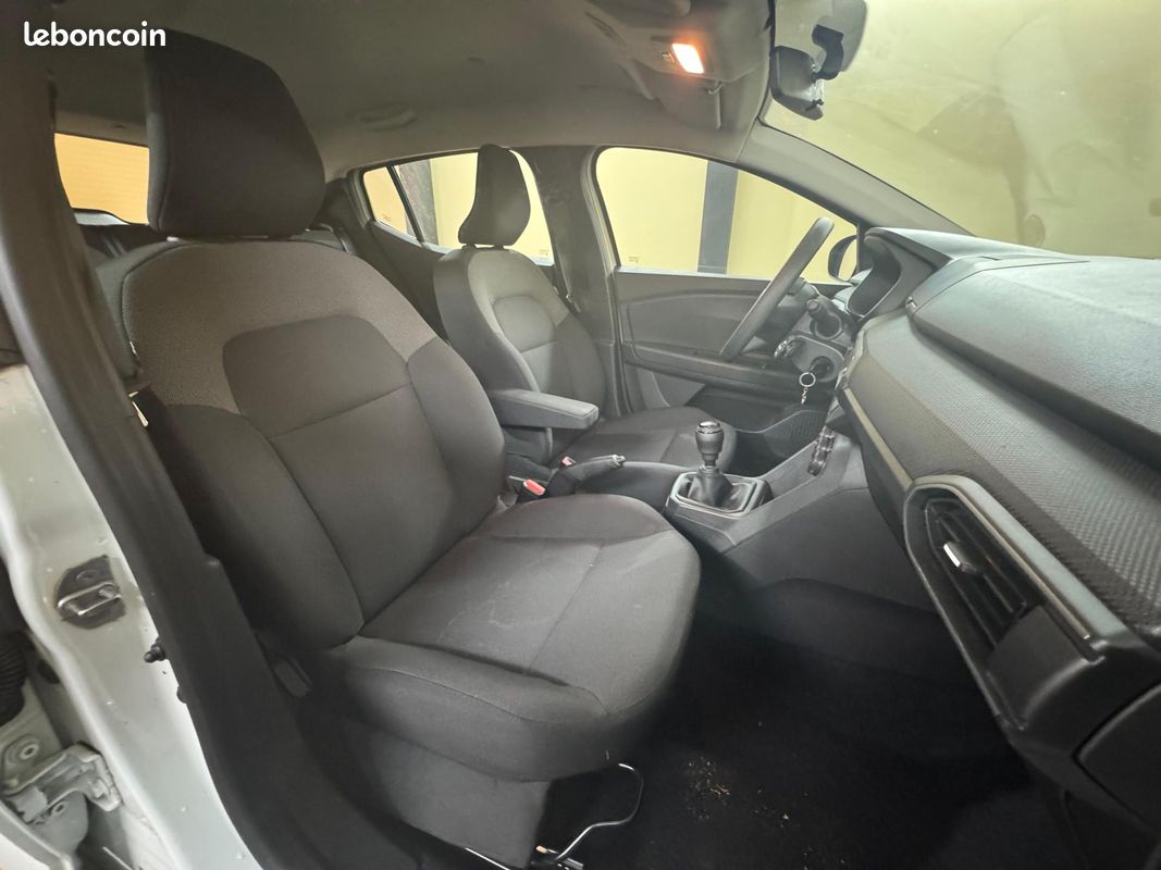 DACIA SANDERO 1.0 ECO-G 100 Essential (image 10)