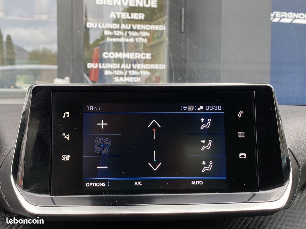 Peugeot 2008 (2) BLUEHDI 110 ALLURE (image 9)