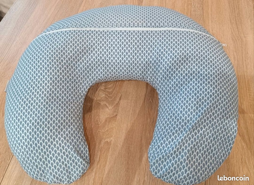 A SAISIR Coussin allaitement
Déhoussable et lavable en machine
10 euros (image 2)