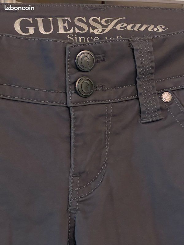 Jeans Guess Taille 38 – Bleu, Coupe Classique, Coton/élasthanne, Occasion Très Bon état