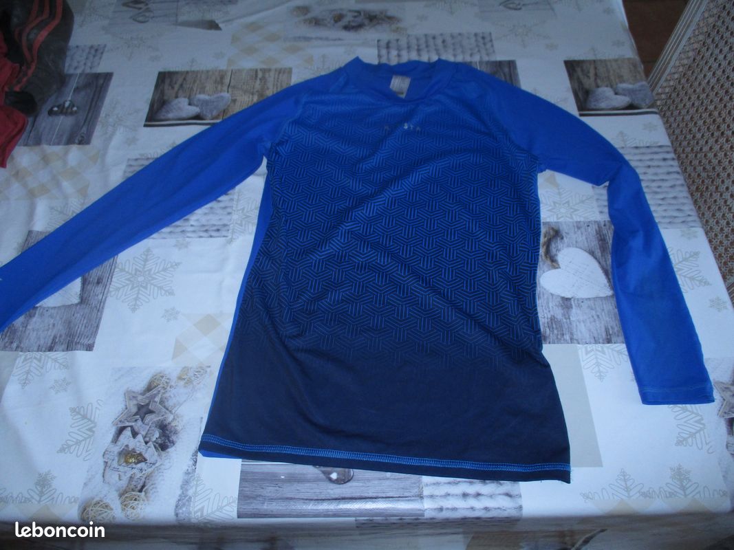 Sous maillot rugby taille 14 ans (image 1)