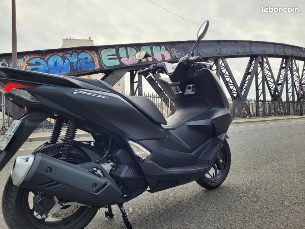 Honda PCX 125 – État Neuf | Opportunité Concession 4en1 (image 5)
