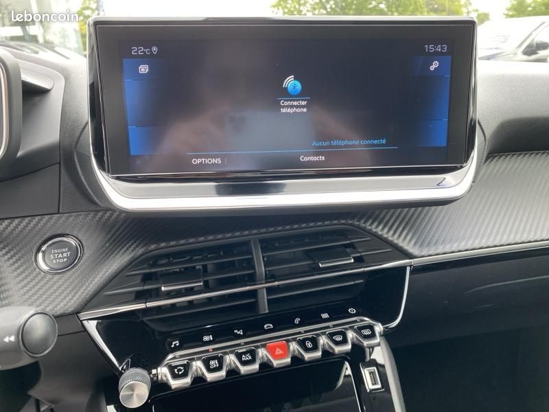 Peugeot 2008 1.2 PureTech 130ch S&S Allure 7cv (image 17)