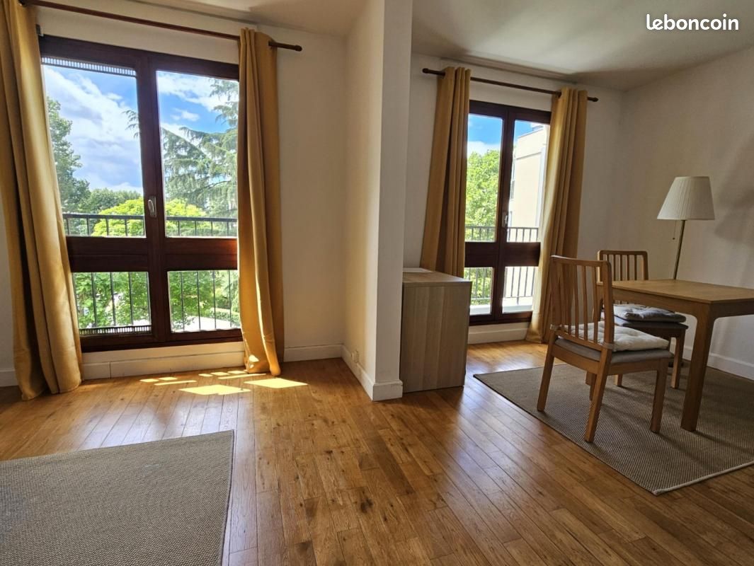 Appartement 1 pièce 26 m² · à Le Chesnay-Rocquencourt · 26 m² · 772 €