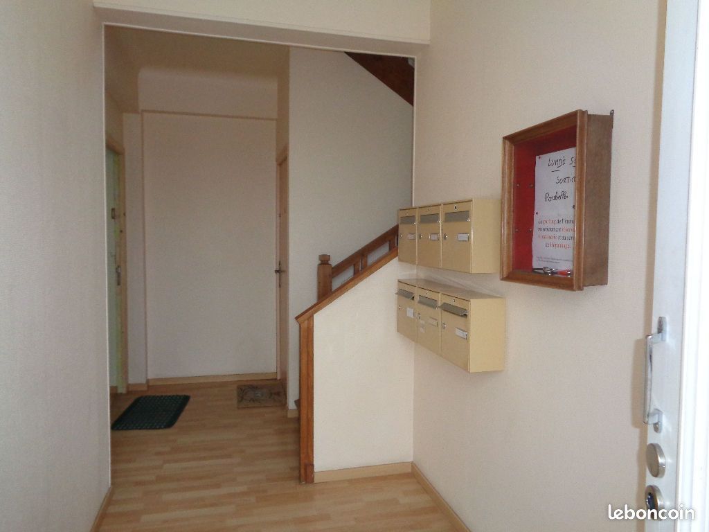 Studio 1 pièce 19 m² - Brive-la-Gaillarde 19100 (image principale 4)