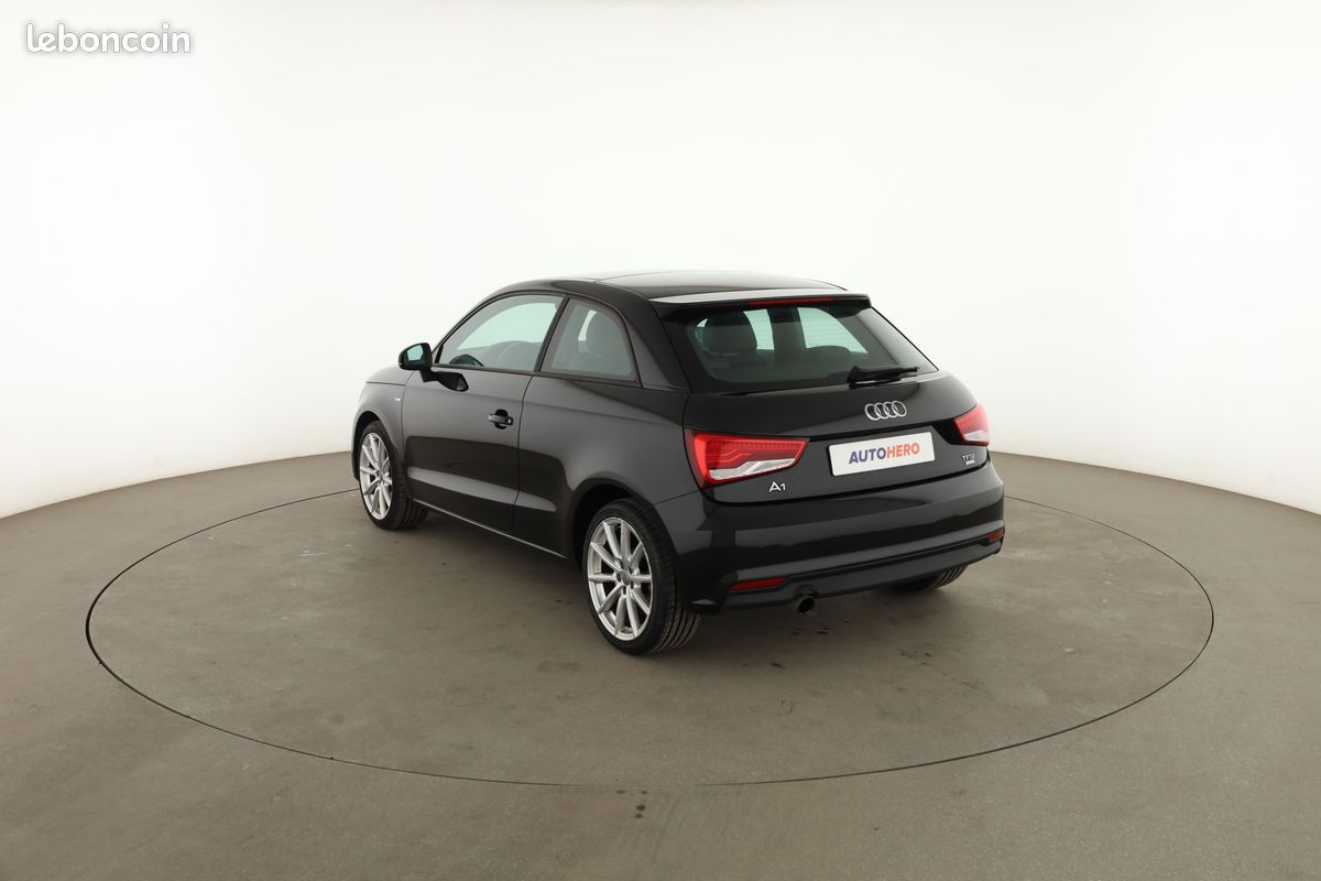 Audi A1 1.0 TFSI Ultra S Line 95 ch (image 2)