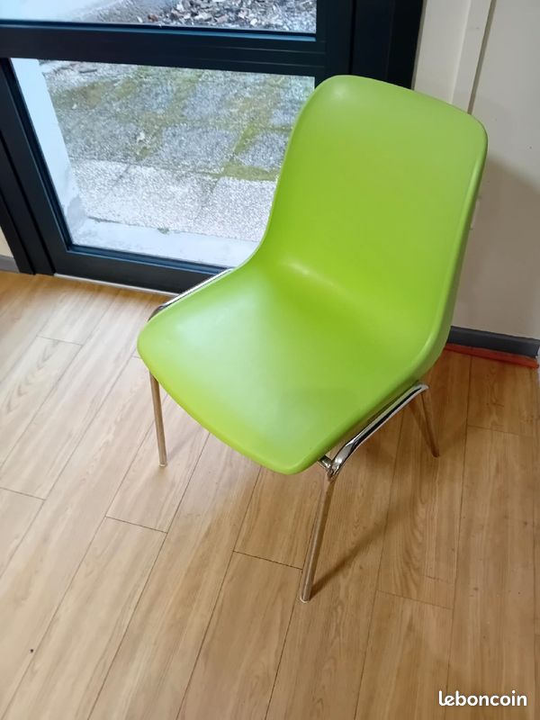 Chaises (image 2)