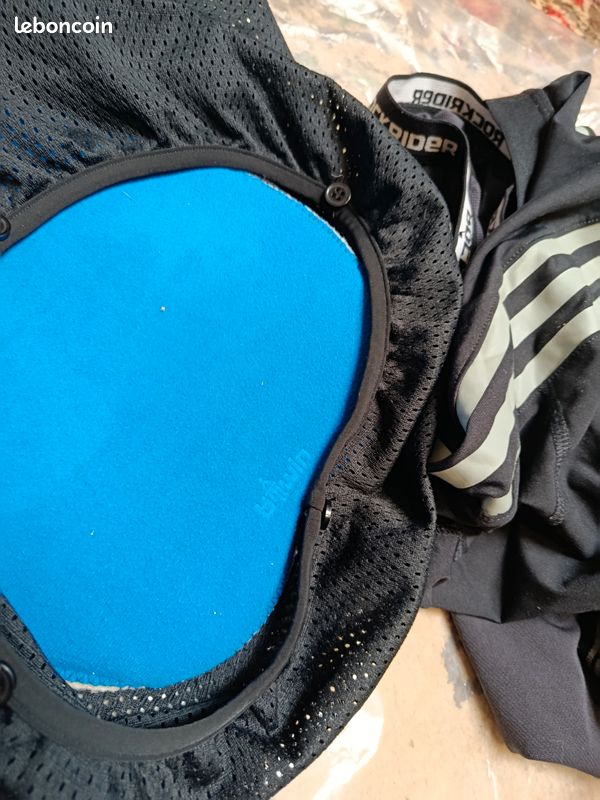 Lot de Tenues et matériel de protection cyclisme en taille S (image 3)