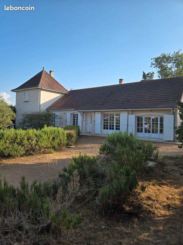 Maison 4 pièces 165 m² · à Dun-sur-Auron · 165 m² · 195 000 €