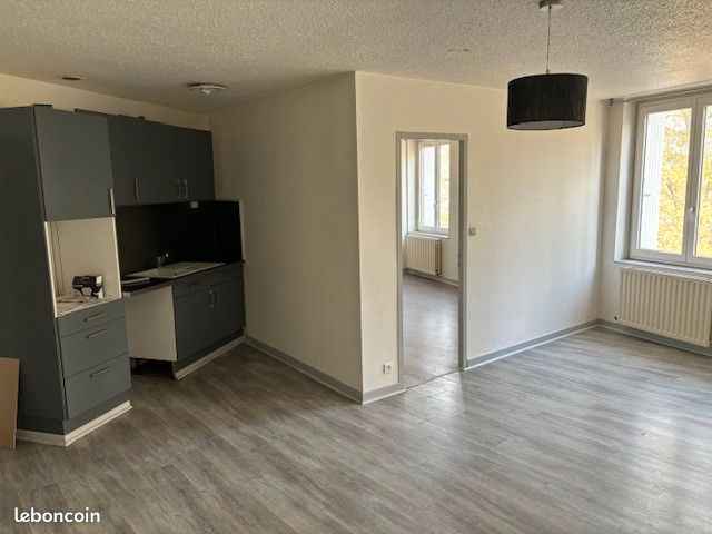 Appartement 5 pièces 83 m² · à Saint-Étienne · 83 m² · 56 000 €