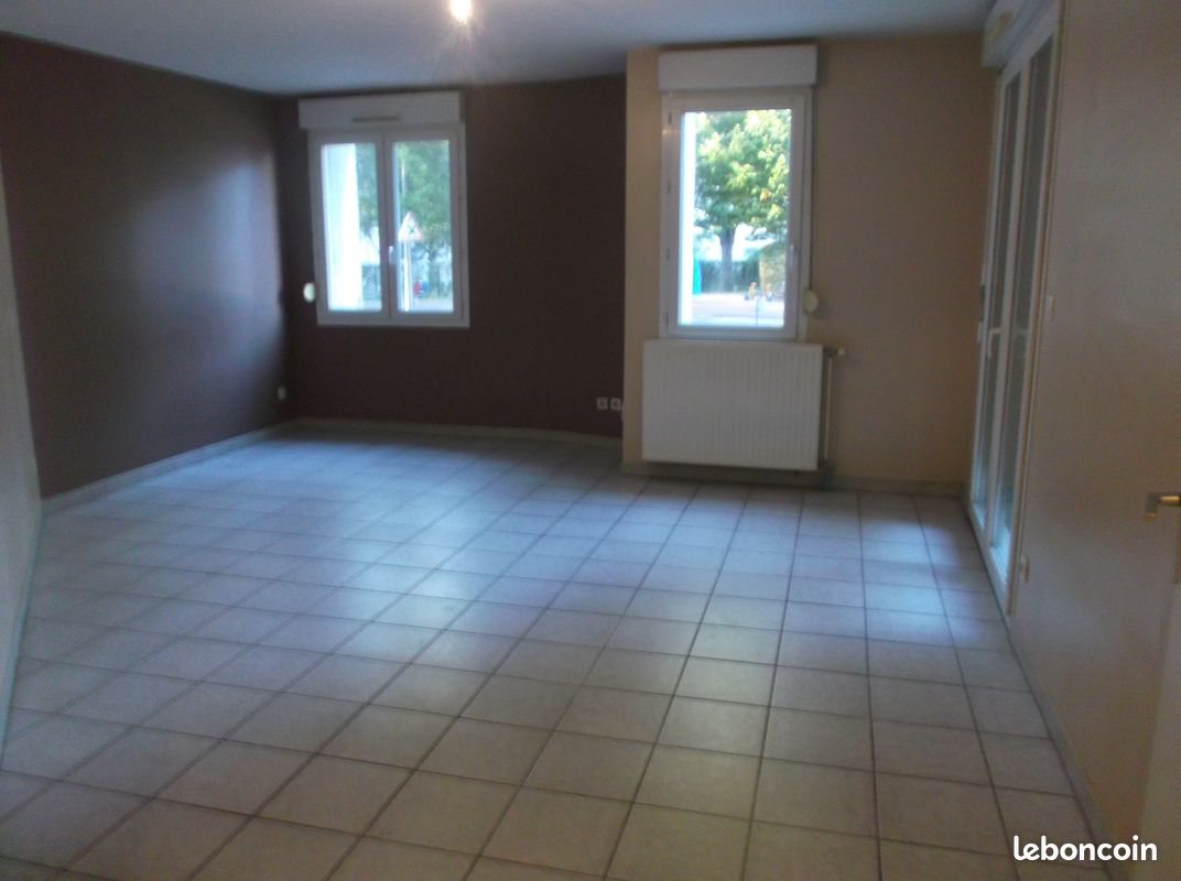 F3 R.D.C. 79m2 + ANNEXES 69 FRANCHEVILLE LE HAUT (image 2)