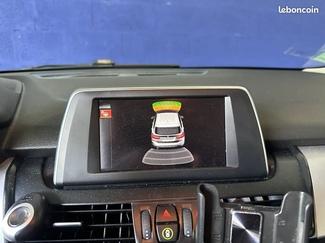 BMW Série 2 ActiveTourer 2.0 D 150ch Business BVM - 2015 - Sièges sport - Phares LED - Bluetooth (image 10)