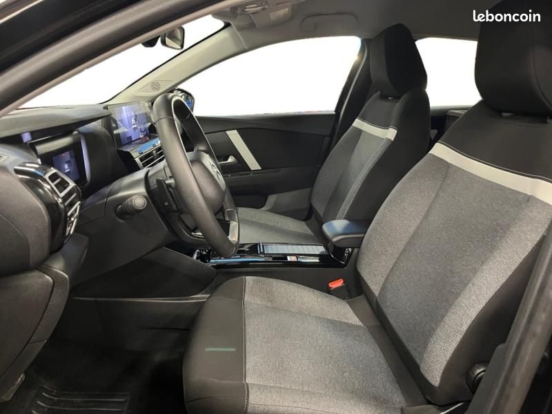 Citroen C4 Sté 1.5 BlueHDi 130ch Feel Nav Business R EAT8 (image 9)