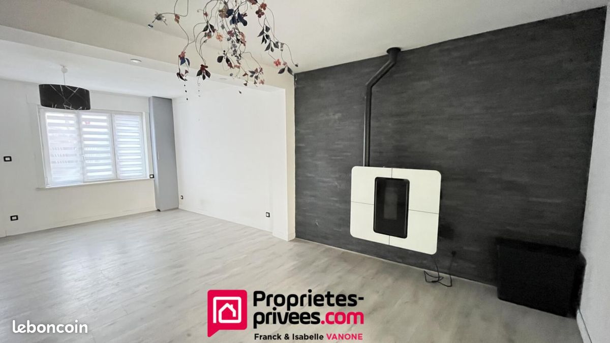 Maison 4 pièces 100 m² · à Frelinghien · 100 m² · 210 000 €