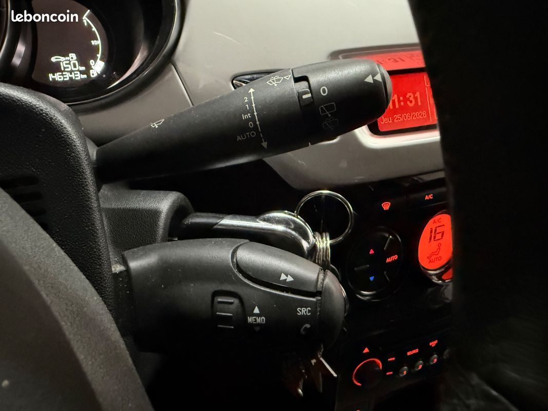 CITROEN DS3 e-HDi 115 Airdream Sport Chic *DISTRIBUTION CHANGEE*ENTRETIEN A JOUR (image 23)