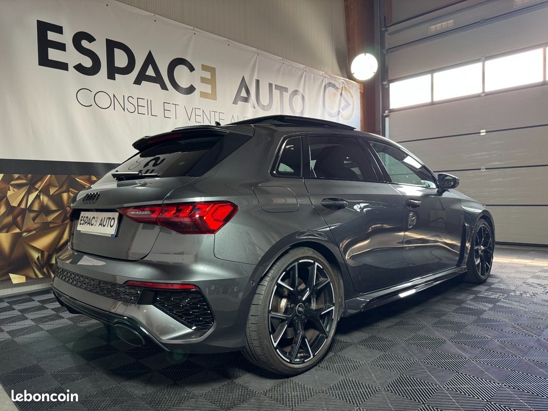 AUDI RS3 SPORTBACK 2.5 TFSI 400 S tronic 7 Quattro (image 5)