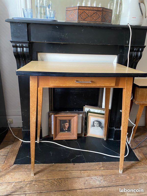 Bureau vintage (image 1)