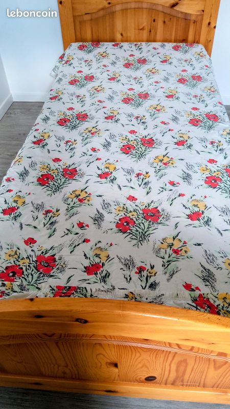 🌹Couvre-lit fleuri rétro - 1 place - Pièce de décor – Intérieur ancien / Cinéma (image 1)