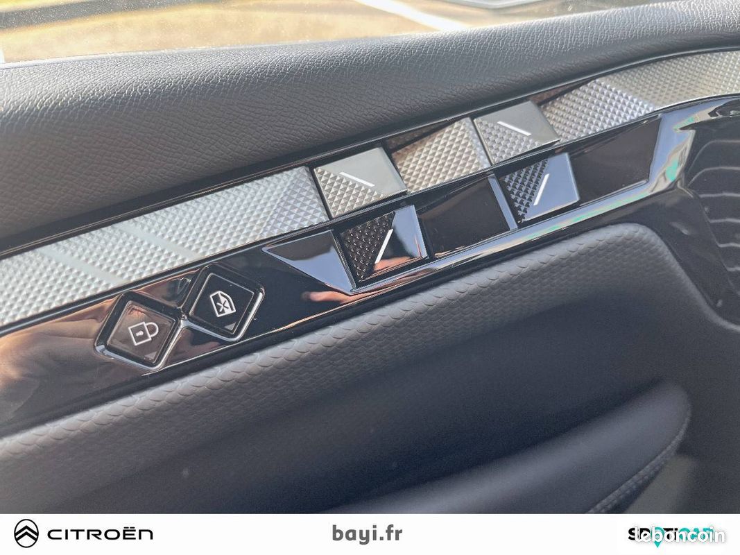 DS DS 4 Hybride 136 e-DCT6 Pallas Ligne Business (image 12)