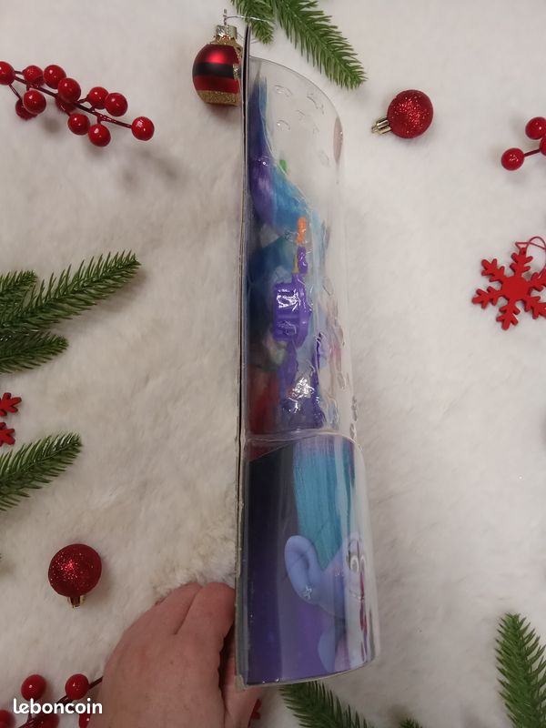 Coffret neuf Les Trolls poupée Chenille (image 11)
